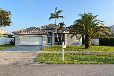 House in Wellington, Florida 3 bedrooms, 185.06 sq.m. № 1207732 - photo 21