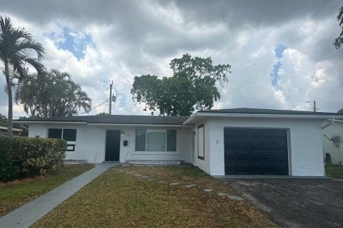 House in Pembroke Pines, Florida 4 bedrooms, 166.11 sq.m. № 1207731 - photo 19