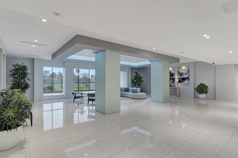 Touwnhouse à vendre à Aventura, Floride: 3 chambres, 306.58 m2 № 1207730 - photo 13