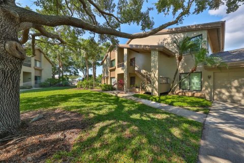 Condo in Palm Harbor, Florida, 3 bedrooms  № 1355554 - photo 1