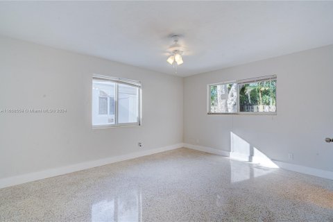 House in West Palm Beach, Florida 4 bedrooms, 173.08 sq.m. № 1384270 - photo 13