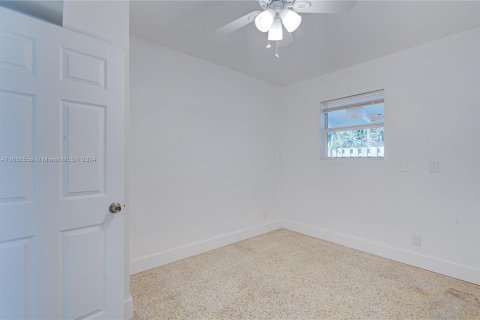 House in West Palm Beach, Florida 4 bedrooms, 173.08 sq.m. № 1384270 - photo 7