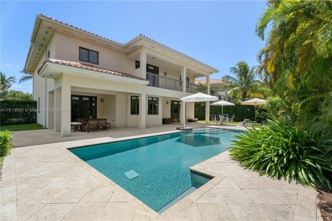 Villa ou maison à vendre à Cutler Bay, Floride: 5 chambres, 366.5 m2 № 1237505 - photo 1