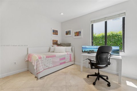 Casa en venta en Cutler Bay, Florida, 5 dormitorios, 366.5 m2 № 1237505 - foto 26