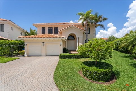 Villa ou maison à vendre à Cutler Bay, Floride: 5 chambres, 366.5 m2 № 1237505 - photo 30