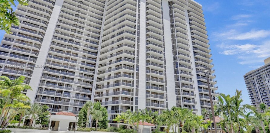 Condo in Aventura, Florida, 2 bedrooms  № 1221067