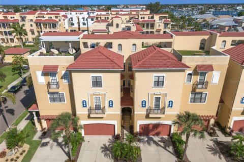 Adosado en venta en Apollo Beach, Florida, 5 dormitorios, 299.33 m2 № 1289764 - foto 3