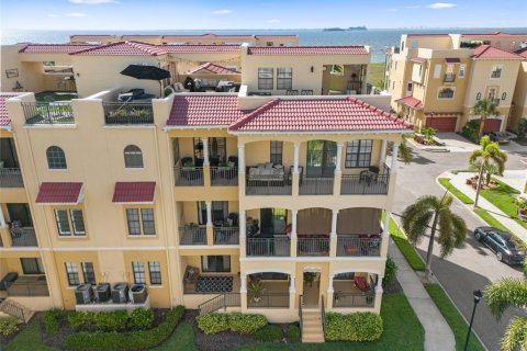 Touwnhouse à vendre à Apollo Beach, Floride: 5 chambres, 299.33 m2 № 1289764 - photo 6