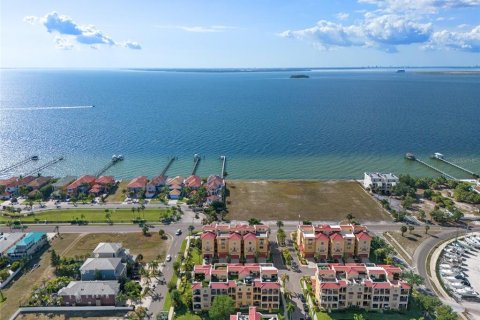 Touwnhouse à vendre à Apollo Beach, Floride: 5 chambres, 299.33 m2 № 1289764 - photo 1