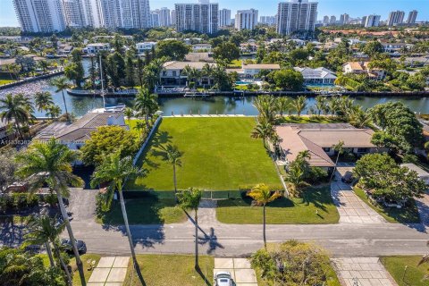 Terrain à vendre à Hallandale Beach, Floride № 283553 - photo 9
