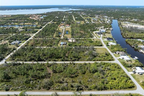 Terreno en venta en Port Charlotte, Florida № 1112861 - foto 4