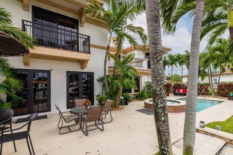 Villa ou maison à vendre à Lighthouse Point, Floride: 4 chambres, 349.41 m2 № 890380 - photo 17