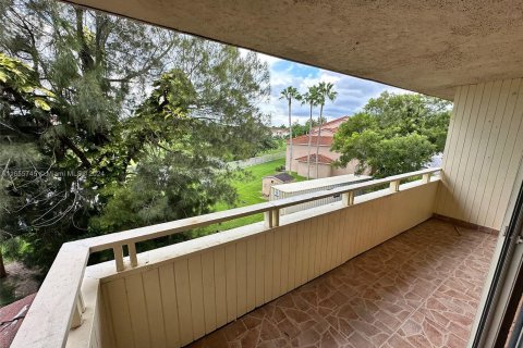 Copropriété à louer à Hialeah, Floride: 1 chambre, 61.32 m2 № 1358578 - photo 8