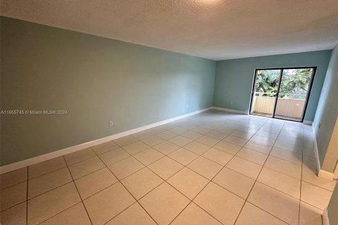 Copropriété à louer à Hialeah, Floride: 1 chambre, 61.32 m2 № 1358578 - photo 1