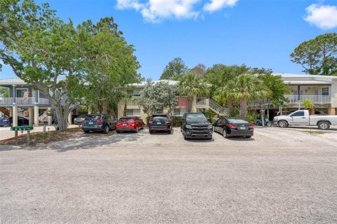 Apartment in Indian Rocks Beach, Florida 2 bedrooms, 71.07 sq.m. № 1358390 - photo 8