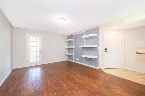 Condo in Orlando, Florida, 1 bedroom  № 1358328 - photo 5