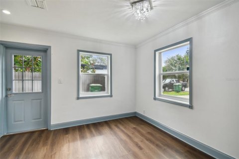 Casa en venta en Tampa, Florida, 4 dormitorios, 179.58 m2 № 1113629 - foto 15