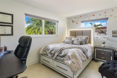 Casa en venta en Hollywood, Florida, 3 dormitorios, 181.16 m2 № 913403 - foto 10
