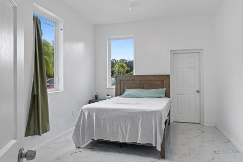Casa en venta en Southwest Ranches, Florida, 4 dormitorios, 337.14 m2 № 913435 - foto 14