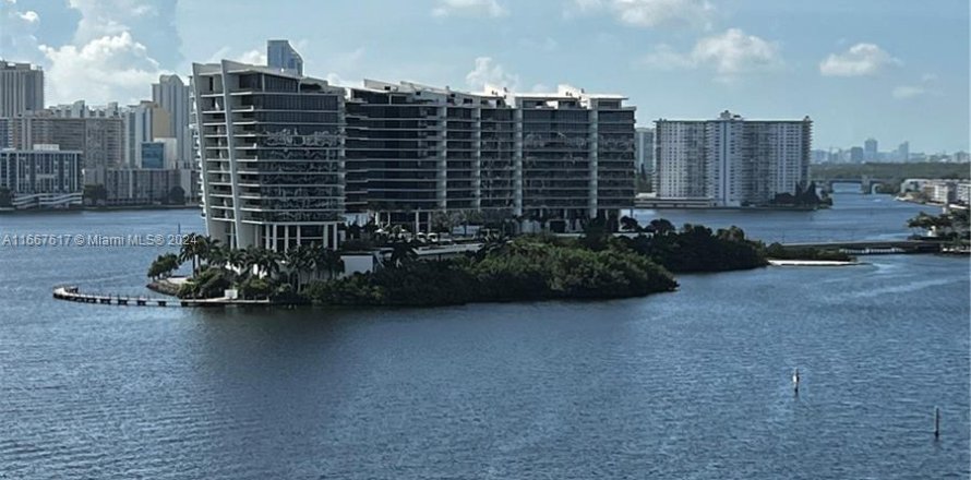 Condo in Aventura, Florida, 2 bedrooms  № 1383036