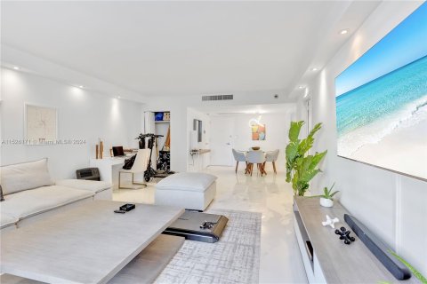 Condominio en venta en Miami Beach, Florida, 1 dormitorio, 86.4 m2 № 986413 - foto 11