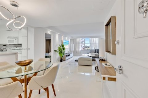 Copropriété à vendre à Miami Beach, Floride: 1 chambre, 86.4 m2 № 986413 - photo 6