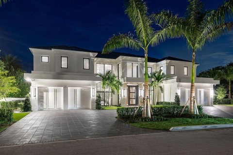 House in Boca Raton, Florida 6 bedrooms, 769.04 sq.m. № 678655 - photo 20