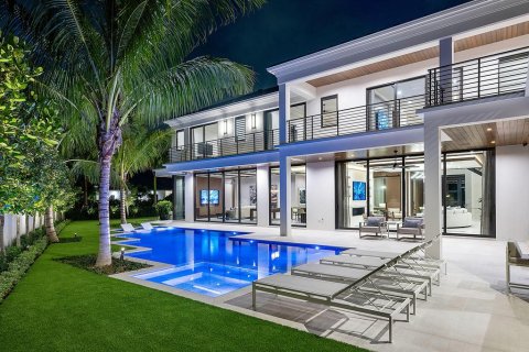 House in Boca Raton, Florida 6 bedrooms, 769.04 sq.m. № 678655 - photo 17