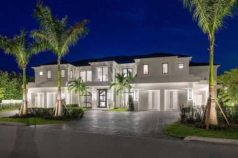 House in Boca Raton, Florida 6 bedrooms, 769.04 sq.m. № 678655 - photo 22