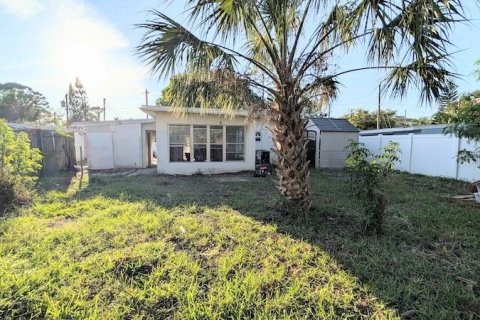 House in New Port Richey, Florida 3 bedrooms, 81.75 sq.m. № 1419178 - photo 6