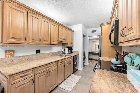 Condo in Boca Raton, Florida, 2 bedrooms  № 1309494 - photo 4