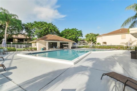 Copropriété à vendre à Boca Raton, Floride: 2 chambres, 118.54 m2 № 1309494 - photo 28