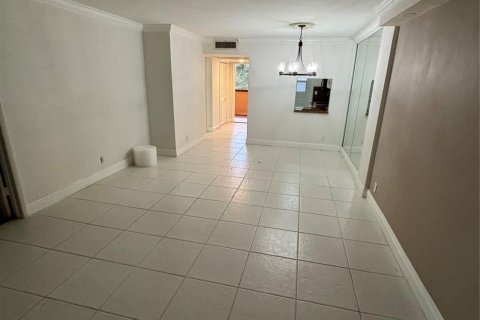 Copropriété à vendre à Lighthouse Point, Floride: 2 chambres, 91.42 m2 № 992110 - photo 9