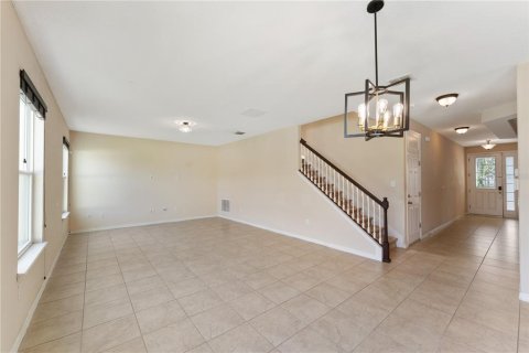 House in Orlando, Florida 4 bedrooms, 275.83 sq.m. № 1422655 - photo 15