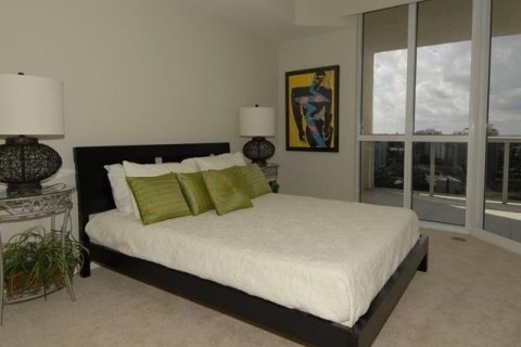 Condo in Fort Lauderdale, Florida, 2 bedrooms  № 962310 - photo 9