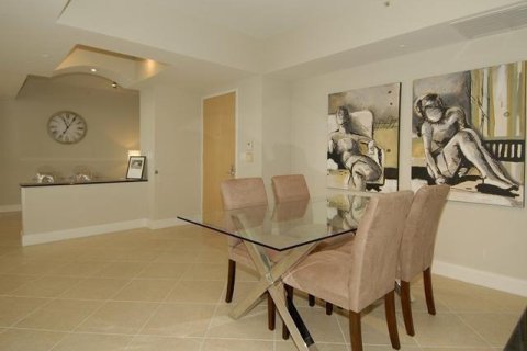 Copropriété à vendre à Fort Lauderdale, Floride: 2 chambres, 142.79 m2 № 962310 - photo 13