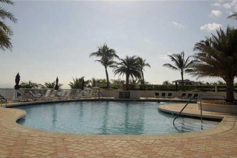 Condo in Fort Lauderdale, Florida, 2 bedrooms  № 962310 - photo 19