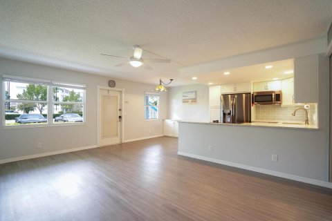 Condominio en venta en Deerfield Beach, Florida, 2 dormitorios, 76.18 m2 № 1173239 - foto 12