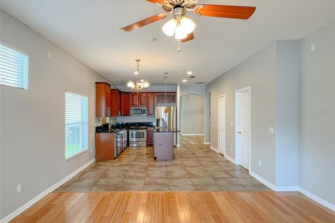 Casa en alquiler en Orlando, Florida, 4 dormitorios, 179.39 m2 № 1357787 - foto 18