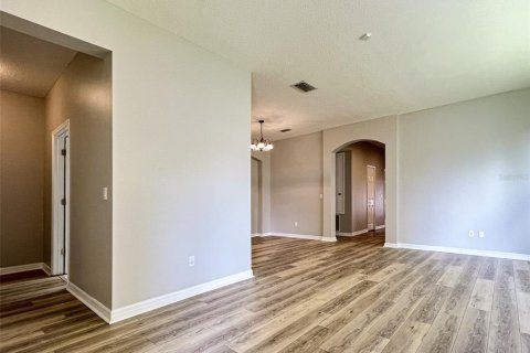 Casa en alquiler en Orlando, Florida, 4 dormitorios, 179.39 m2 № 1357787 - foto 11