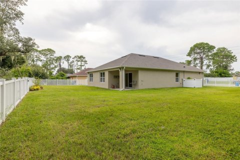 House in Deltona, Florida 4 bedrooms, 169.83 sq.m. № 1358338 - photo 4