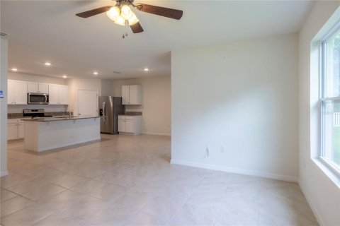 Casa en alquiler en Deltona, Florida, 4 dormitorios, 169.83 m2 № 1358338 - foto 11