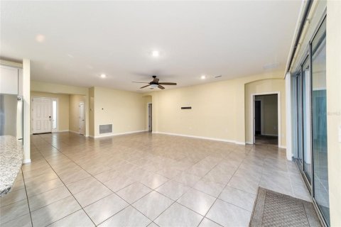 House in Ocala, Florida 4 bedrooms, 236.9 sq.m. № 1409966 - photo 25