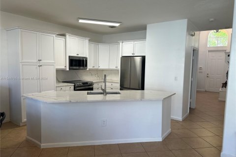Villa ou maison à vendre à Miramar, Floride: 4 chambres, 190.82 m2 № 1094912 - photo 17