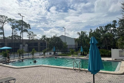 Condominio en venta en Largo, Florida, 1 dormitorio, 66.24 m2 № 1379653 - foto 18