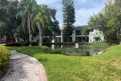 Condominio en venta en Largo, Florida, 1 dormitorio, 66.24 m2 № 1379653 - foto 2