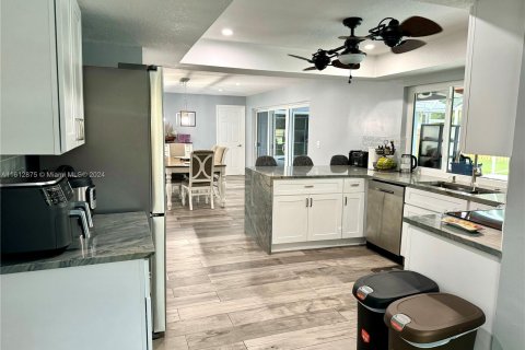 Villa ou maison à vendre à Coral Springs, Floride: 3 chambres, 181.53 m2 № 1235820 - photo 11