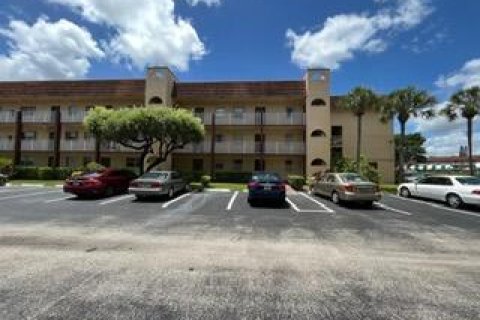 Condominio en venta en Sunrise, Florida, 1 dormitorio, 59.46 m2 № 1178357 - foto 12