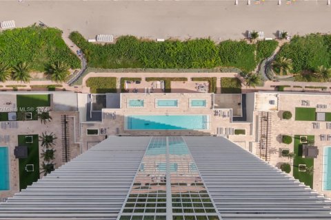 Copropriété à vendre à Hallandale Beach, Floride: 3 chambres, 191.84 m2 № 1291903 - photo 25