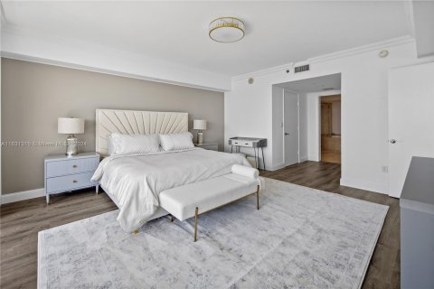 Copropriété à vendre à Hallandale Beach, Floride: 3 chambres, 191.84 m2 № 1291903 - photo 11